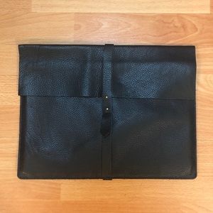 Cuyana Leather Laptop Sleeve 13 inch Black